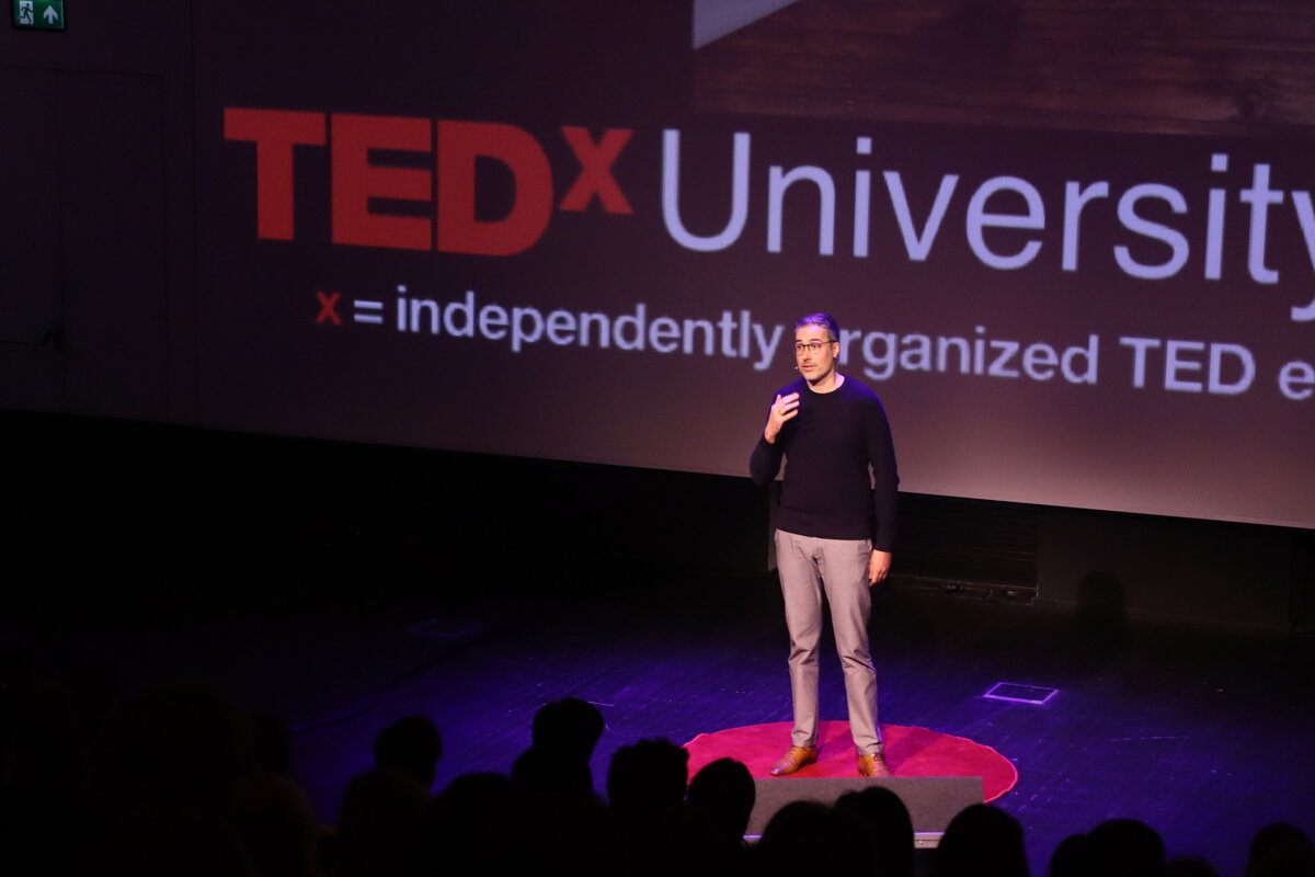 Imre Végh on the TEDx University stage